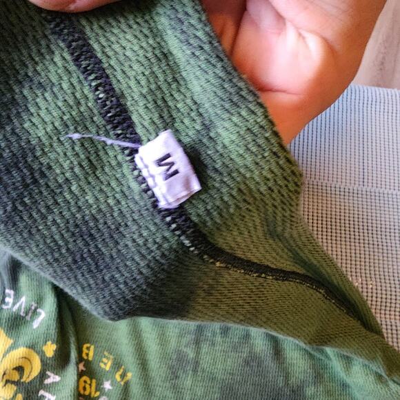 Affliction Men's Medium Reversible Graphic Long Sleeve Skull Shirt - Picture 8 of 9